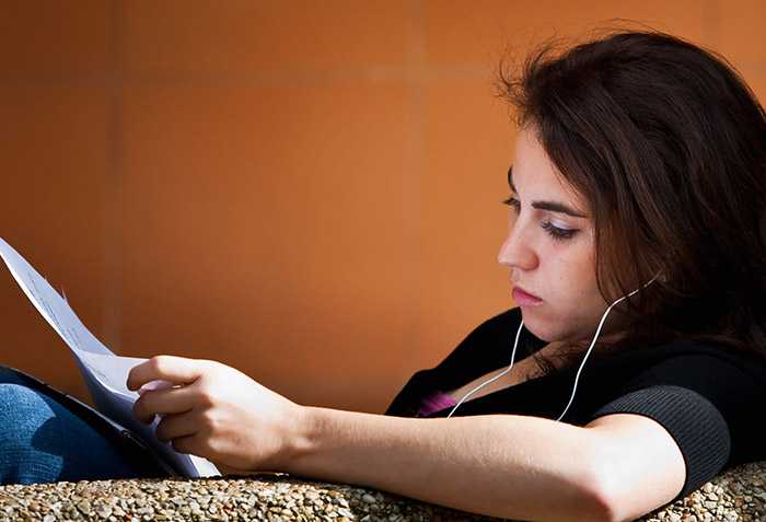 Louisiana State University (LSU) student studying